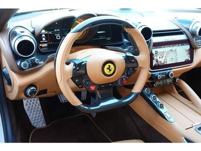 2018 Ferrari GTC4 LUSSO thumbnail 17
