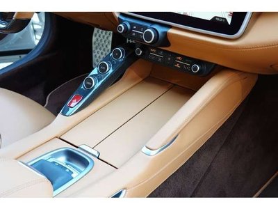 2018 Ferrari GTC4 LUSSO thumbnail 20