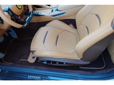 2018 Ferrari GTC4 LUSSO thumbnail 15