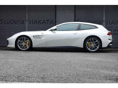 2018 Ferrari GTC4 LUSSO photo 6