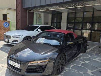 AUDI R8 - 7
