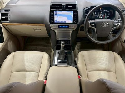 صورة مصغرة 76 لـ 2021 Toyota LAND CRUISER PRADO