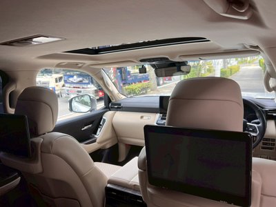 صورة مصغرة 54 لـ 2023 Toyota LAND CRUISER 300