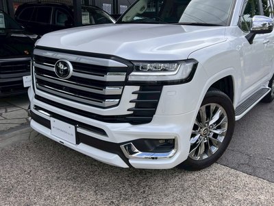 TOYOTA LAND CRUISER 300 - 6
