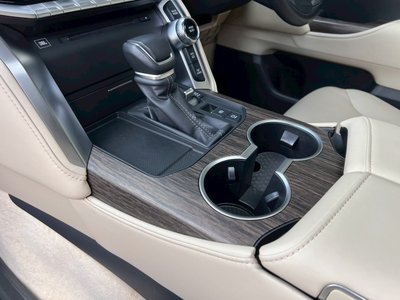 صورة مصغرة 46 لـ 2023 Toyota LAND CRUISER 300