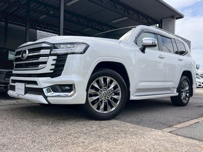 TOYOTA LAND CRUISER 300 - 1