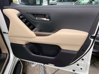 صورة مصغرة 53 لـ 2023 Toyota LAND CRUISER 300