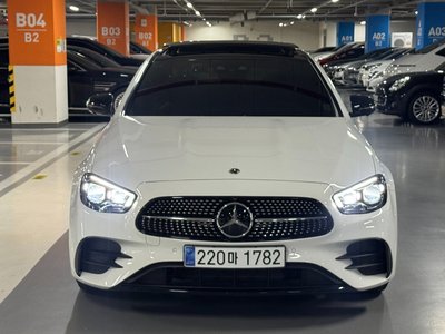 MERCEDES-BENZ E-CLASS - 2