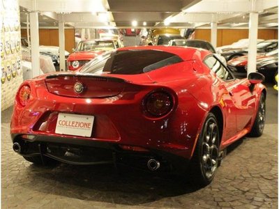 ALFA ROMEO 4C - 2