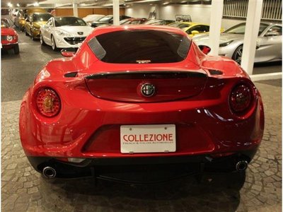 ALFA ROMEO 4C - 8