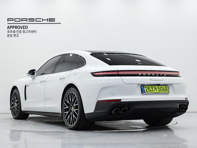 PORSCHE PANAMERA - 5