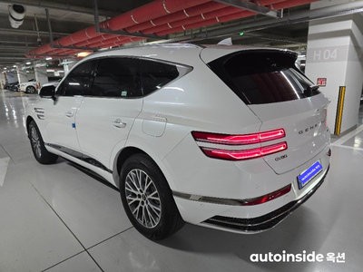 صورة 3 لـ 2025 Genesis GV80
