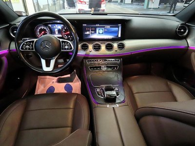 MERCEDES-BENZ E-CLASS - 10