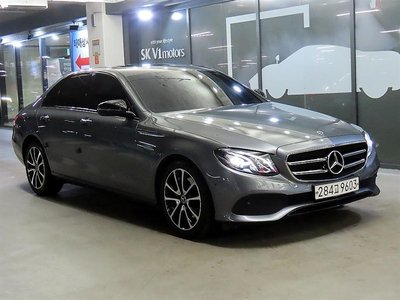 MERCEDES-BENZ E-CLASS - 4