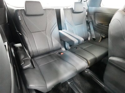 صورة مصغرة 29 لـ 2023 Toyota VELLFIRE