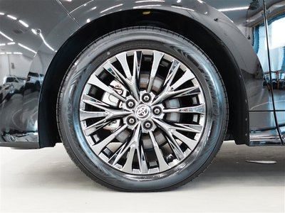صورة 9 لـ 2023 Toyota VELLFIRE