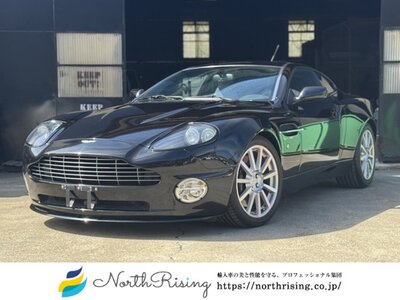 ASTON MARTIN V12 VANQUISH