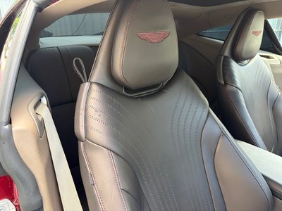 2017 Aston Martin DB11 照片 21