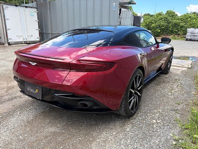 2017 Aston Martin DB11 照片 17