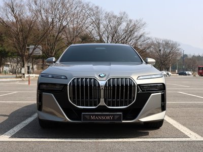 BMW 7 SERIES - 1