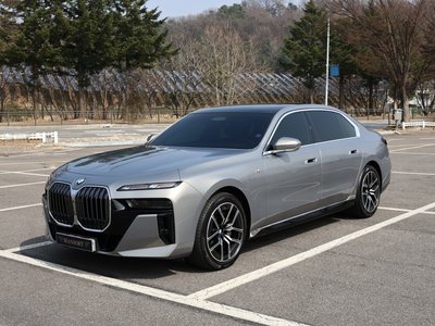 BMW 7 SERIES - 4