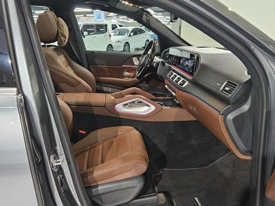 2025 Mercedes-BENZ GLS — миниатюра 18