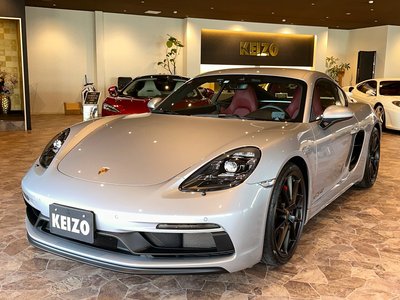 PORSCHE 718 CAYMAN