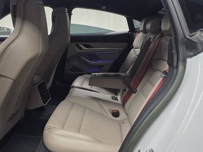 2023 Porsche TAYCAN 缩略图 12