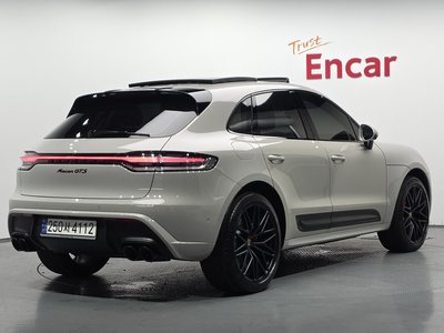 صورة 4 لـ 2023 Porsche MACAN