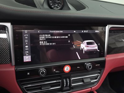 صورة مصغرة 21 لـ 2023 Porsche MACAN