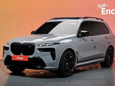 2024 BMW X7 照片 1