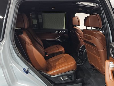2024 BMW X7 缩略图 17