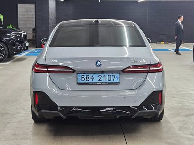 BMW I5 - 3