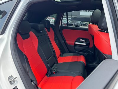 2025 Mercedes-BENZ GLA — миниатюра 15