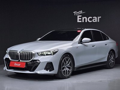 صورة 1 لـ 2024 BMW 5 SERIES