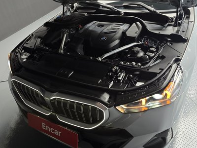 صورة 7 لـ 2024 BMW 5 SERIES