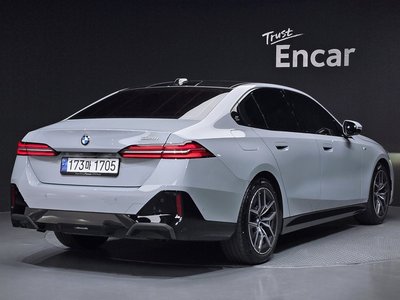 صورة 3 لـ 2024 BMW 5 SERIES