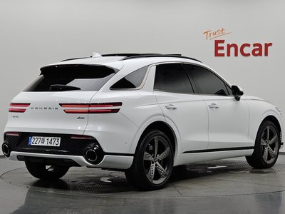 صورة 4 لـ 2022 Genesis GV70