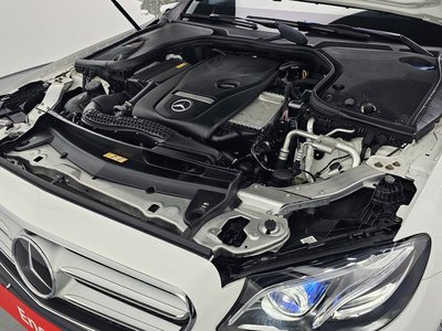 MERCEDES-BENZ E-CLASS - 7