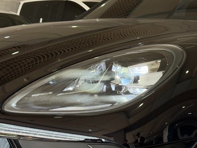 2021 Porsche MACAN 照片 2