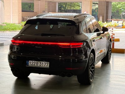 2021 Porsche MACAN 照片 6