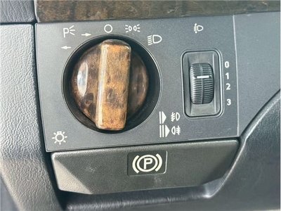 1994 Mercedes-BENZ E-CLASS 缩略图 30