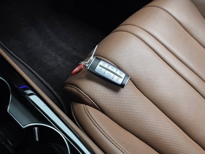 2023 Genesis G80 (RG3) thumbnail 34