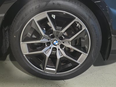 2025 BMW 5 SERIES 照片 6