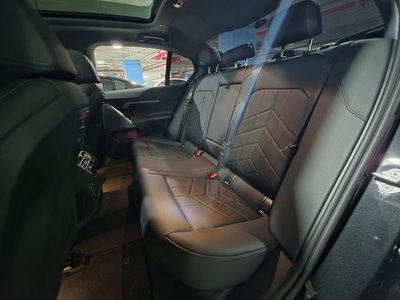 2025 BMW 5 SERIES — миниатюра 17