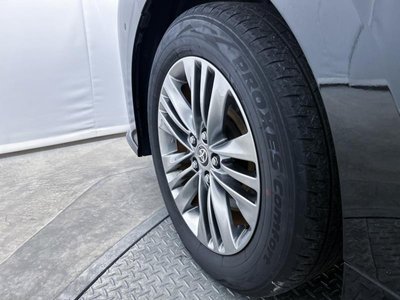 TOYOTA ALPHARD - 9