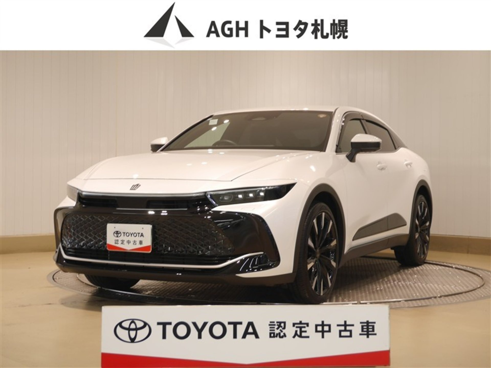 TOYOTA CROWN CROSSOVER - View 1