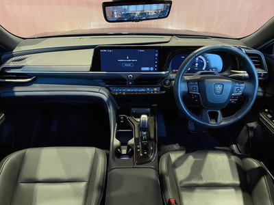 TOYOTA CROWN SPORT - 4