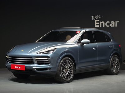 PORSCHE CAYENNE - 1
