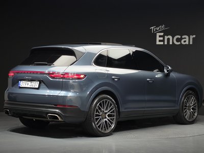 PORSCHE CAYENNE - 4
